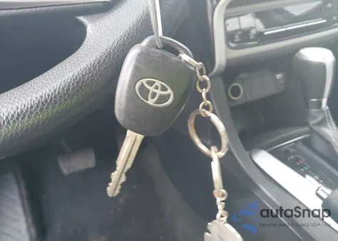 2018 Toyota Corolla Le from USA, damaged, VIN 2T1BURHE0JC967197